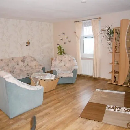 Ferienwohnung-85-qm-in-hafennaehe *