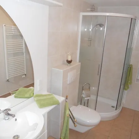 公寓 Ferienwohnung-85-qm-in-hafennaehe 萨斯尼茨