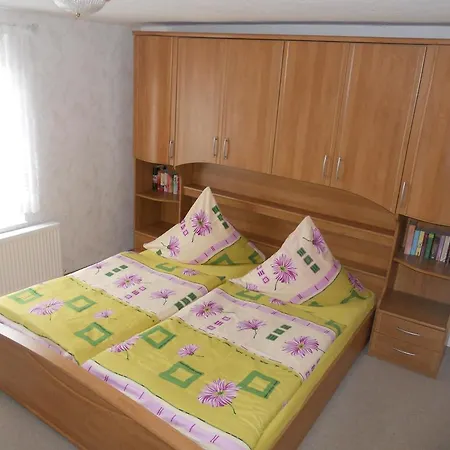 Ferienwohnung-85-qm-in-hafennaehe * 萨斯尼茨